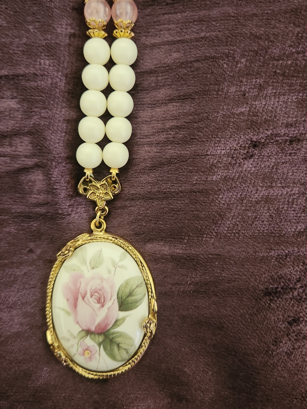 1929 Branded Pink Rose Pendant Necklace